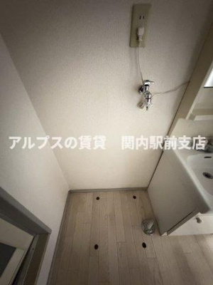 【寝室】 | ビューラ⼭⼿