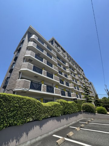 メゾンガーデンプラザの外観