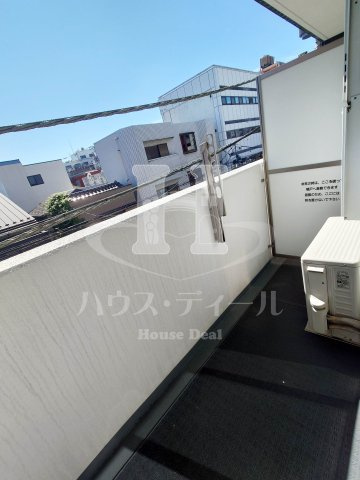 【バルコニー】 | 高祖 | 外からの目が気にならないバルコニーで洗濯物が干せます