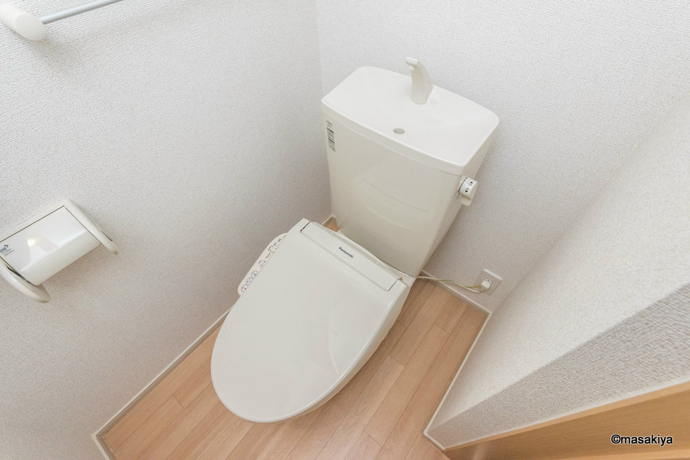 ドルチェヴィータのトイレ|トイレ　ウォシュレット付き