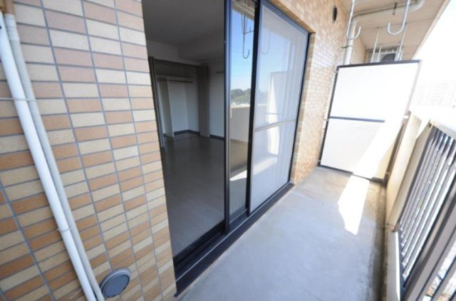 柏市根戸の賃貸マンションのバルコニー|※別部屋参考写真