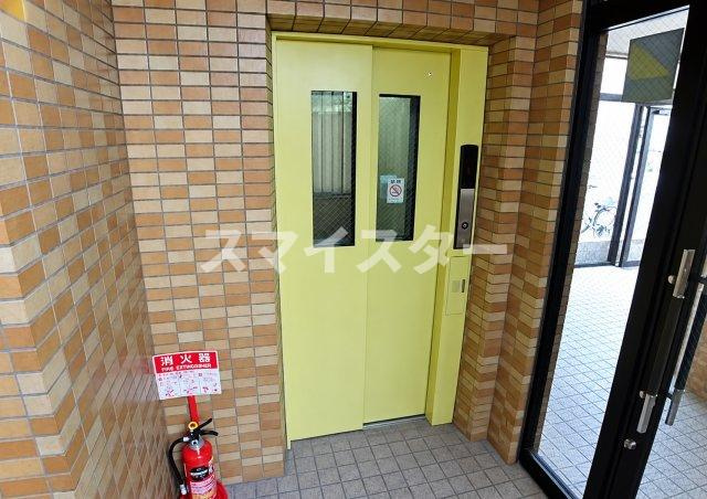 柏市根戸の賃貸マンションの外観