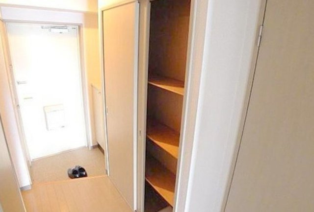 柏市根戸の賃貸マンションの収納|※別部屋参考写真