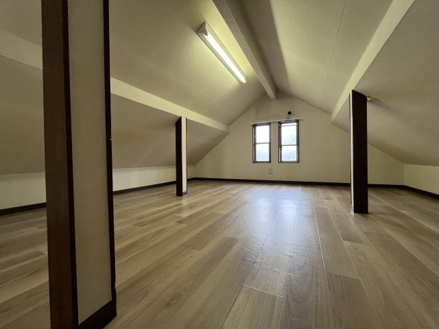 南区東雲本町1丁目中古戸建の洋室