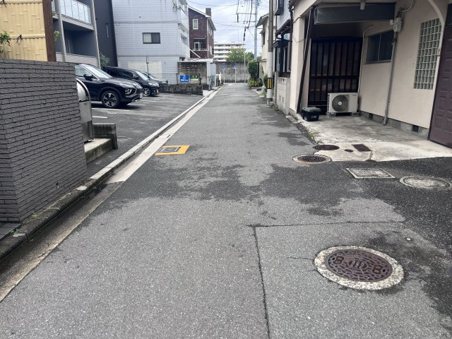 南区東雲本町1丁目中古戸建の駐車場