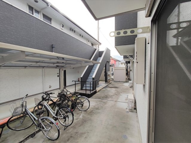 厚木市下荻野のアパートのその他共用部分|駐輪場