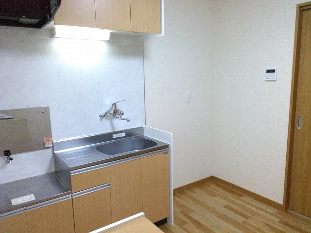 厚木市下荻野のアパートのキッチン
