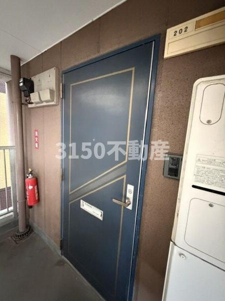 エクセランス岐阜西の玄関