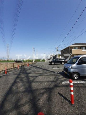 シーダープレインの駐車場|高崎、前橋のお部屋探しはエンドスケープまで！お客様の理想お聞かせ下さい♪