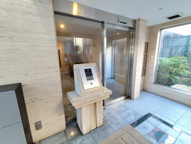 JEWEL COURT C棟のロビー