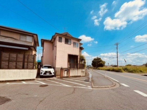 柏市布施　中古戸建の前面道路含む現地写真