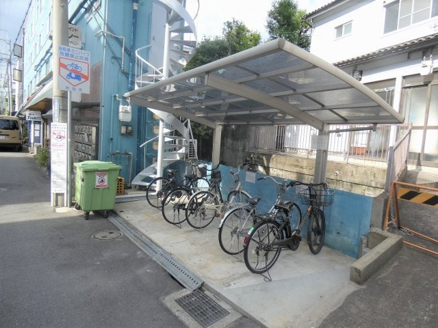吹田市千里山東１丁目の店舗事務所