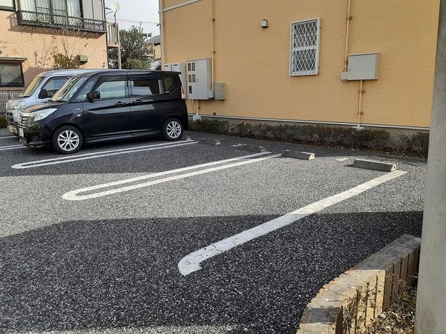ベルソーレの駐車場