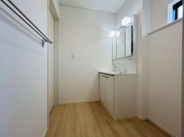 菊陽町津久礼第11の独立洗面台