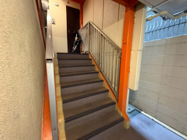ラフォーレ菱屋西IIのロビー