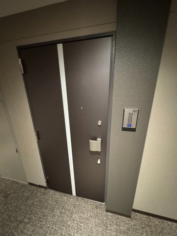 ブライズ調布飛田給の玄関