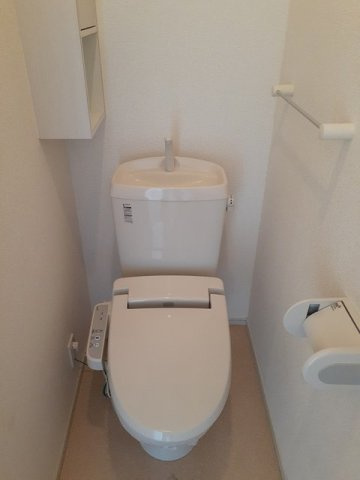 【トイレ】 | メゾンミルフィーユ　Ａ | シンプルで使いやすいトイレです