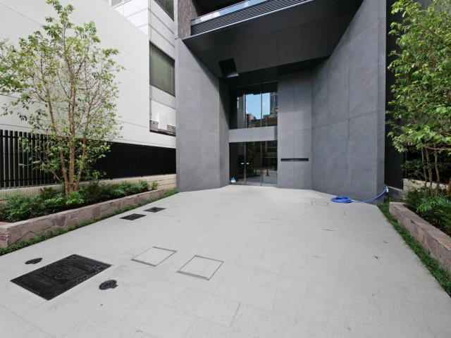 Noire北堀江のエントランス