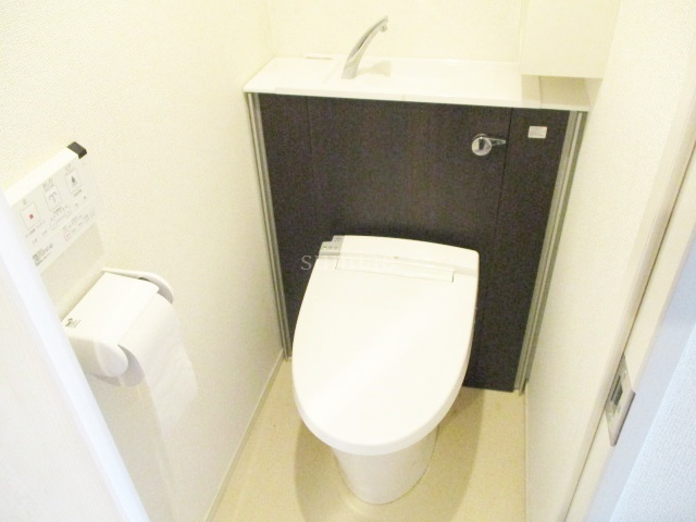 ブロッサムコートのトイレ|温水洗浄便座です☆
