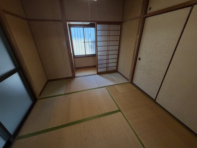 里見平家貸戸建の和室