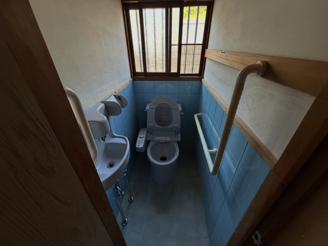 里見平家貸戸建のトイレ