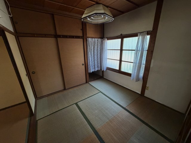 里見平家貸戸建の和室