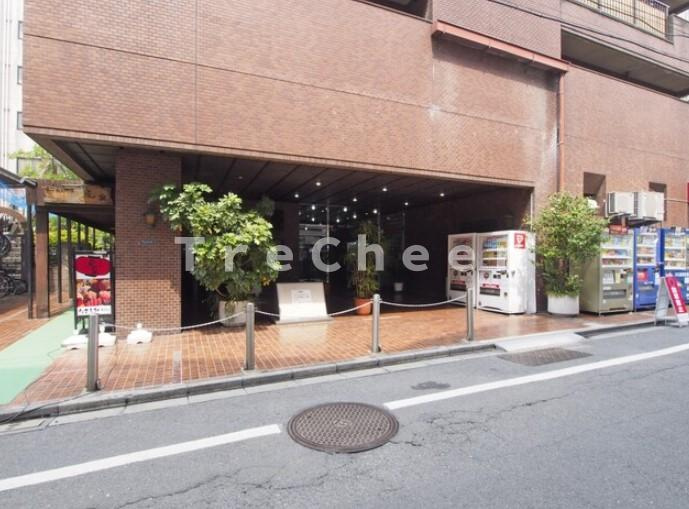 歌舞伎町ダイヤモンドパレスのエントランス