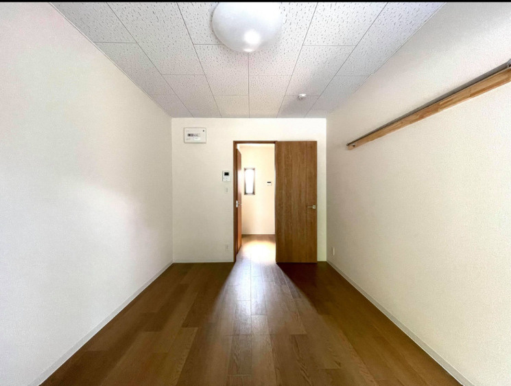 松福園七番館の洋室