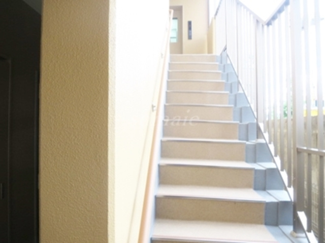 ヴィーヴェレ赤羽RESIDENCEのその他|階段です☆