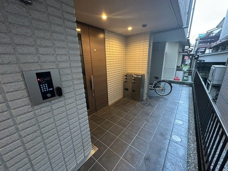IOのエントランス