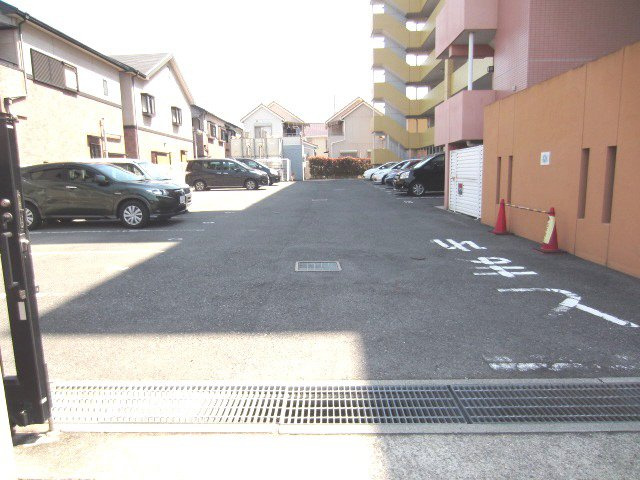 【駐車場】 | KAIZUKA　REEPLEX　R,S
