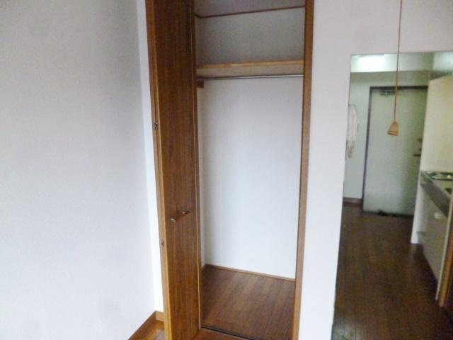 シャロン・ローズの収納