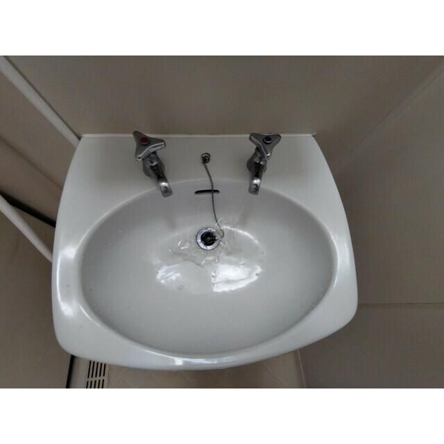 コスタル杉田の洗面所