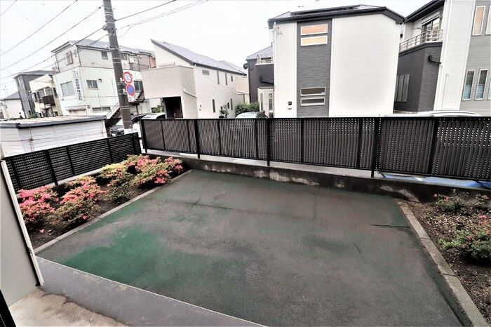 エクセルコートの駐車場