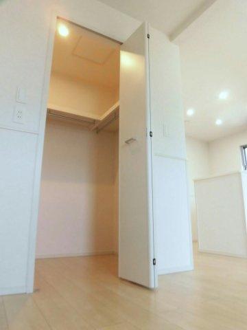フォレスト本町の収納