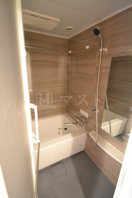 エスライズ西本町の浴室