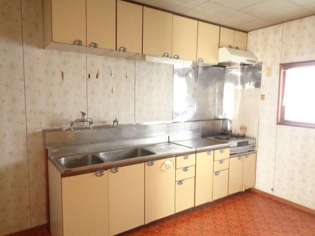北見市端野町二区２８４番地１５　中古売家のキッチン