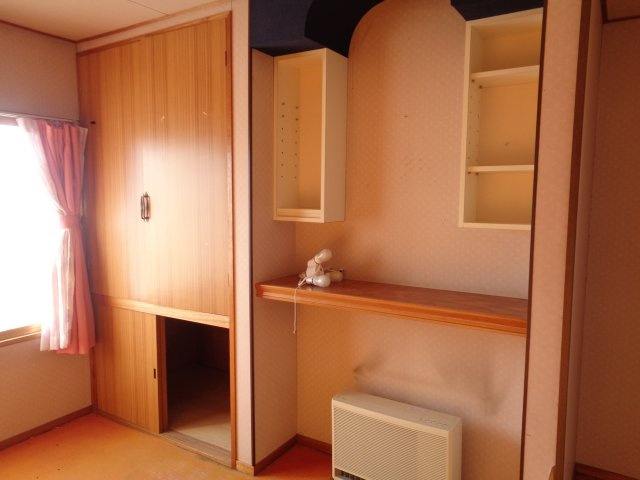 北見市端野町二区２８４番地１５　中古売家の収納