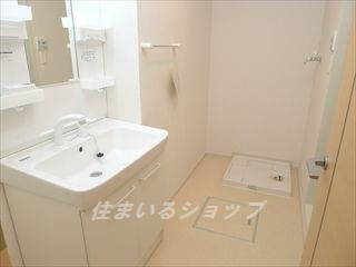 ユニベールＢの洗面所|シャンプードレッサー