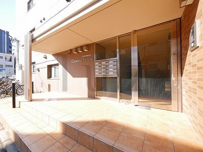 クレメントハウスのエントランス