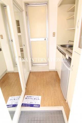 ジュネパレス浦安第０６の玄関|他部屋参考写真