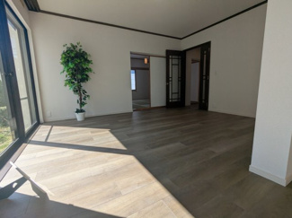【前面道路含む現地写真】 | 広陵町３丁目　中古戸建