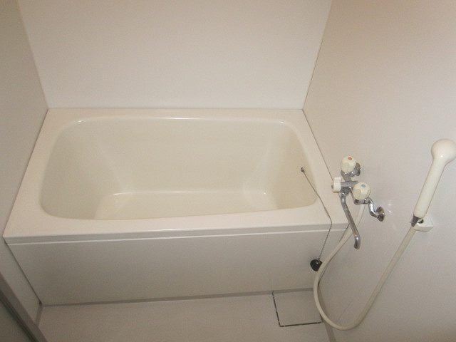 下伊福かわいマンションの浴室
