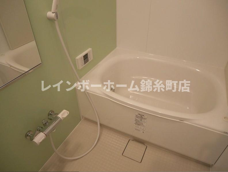 ウィステリアの浴室