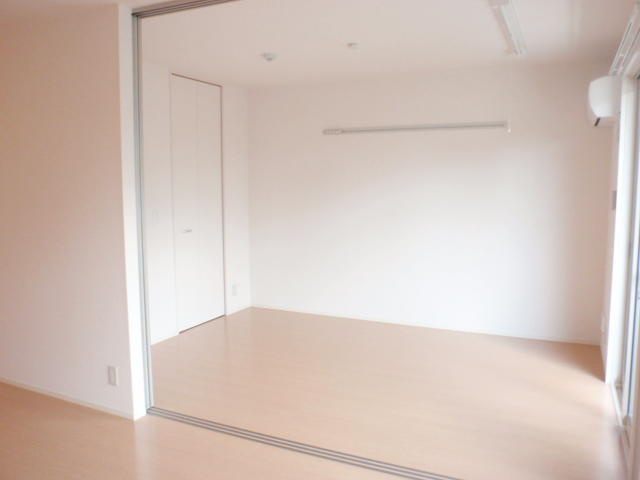 【寝室】