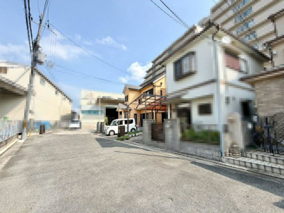 【前面道路含む現地写真】 | 堀上町　中古一戸建 | 八田荘こども園まで徒歩９分ですので、小さなお子様のいるご家庭も安心ですね♪