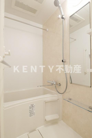 【浴室】 | ＰＲＥＭＩＵＭ　ＣＵＢＥ　大井町　＃ｍｏ | 日々の疲れを癒すお風呂付です