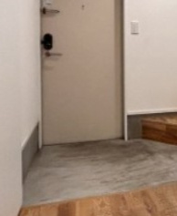 日野市豊田２丁目のアパートの玄関