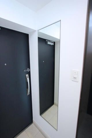 スカイコート世田谷代田橋の玄関