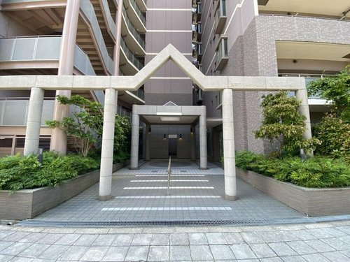 藤和シティホームズ西宮東町のエントランス